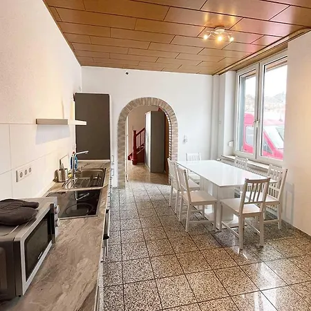 Spacious Flat With Terrace In Herten